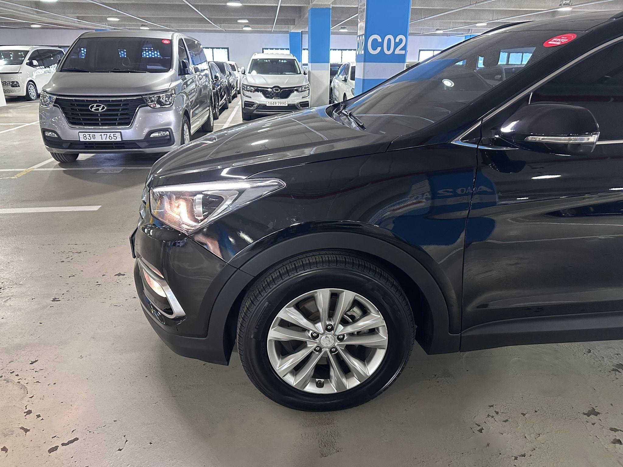 Hyundai Santa FE VIN: 