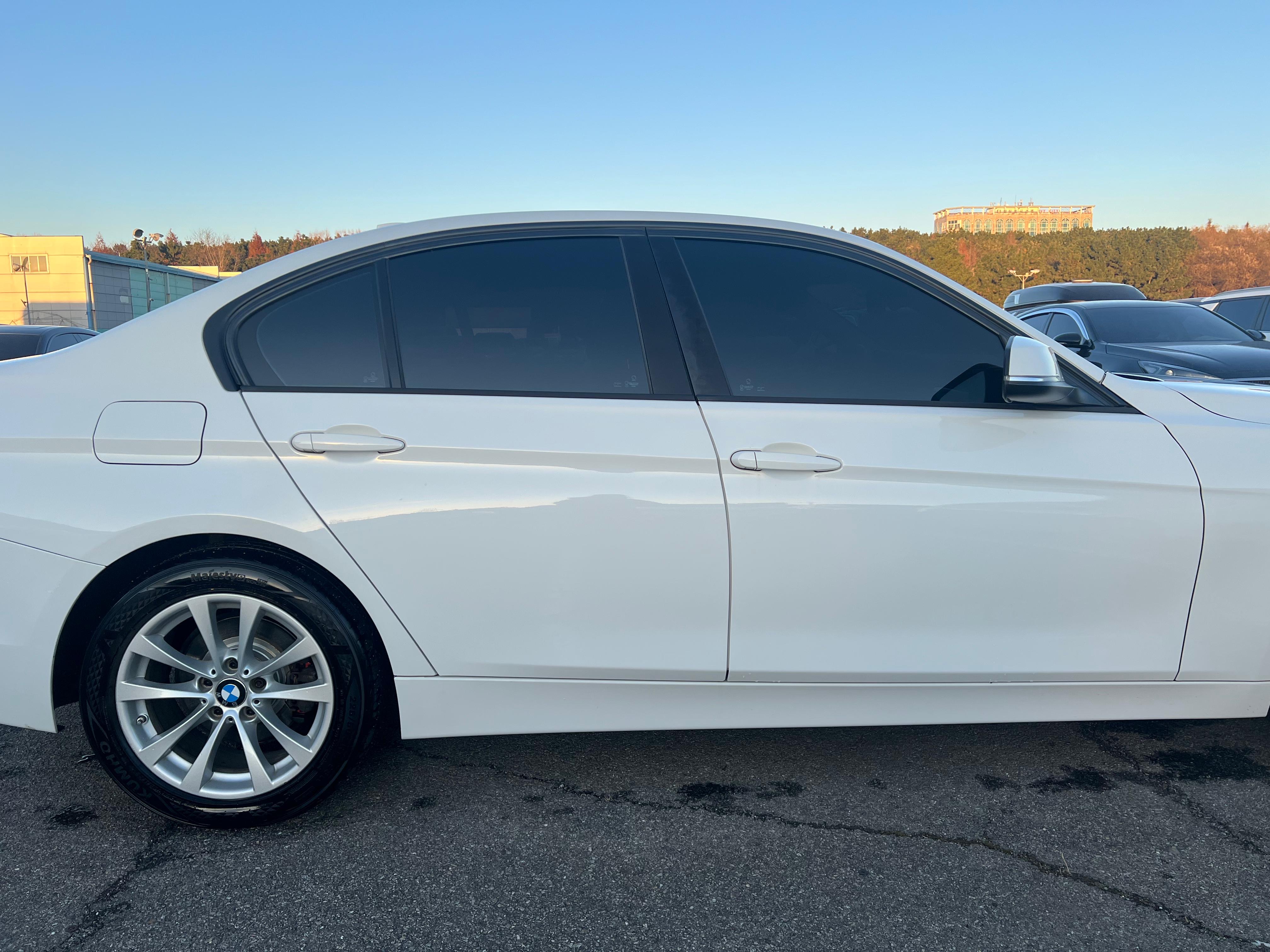 BMW 320d VIN: 