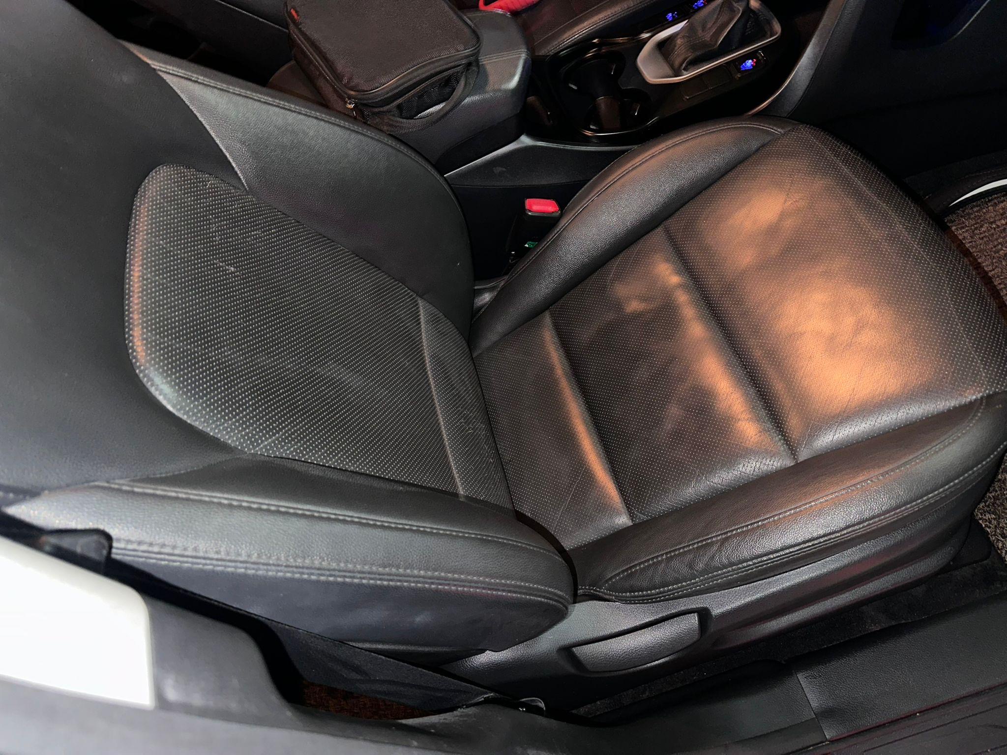 Hyundai Santa FE VIN: 