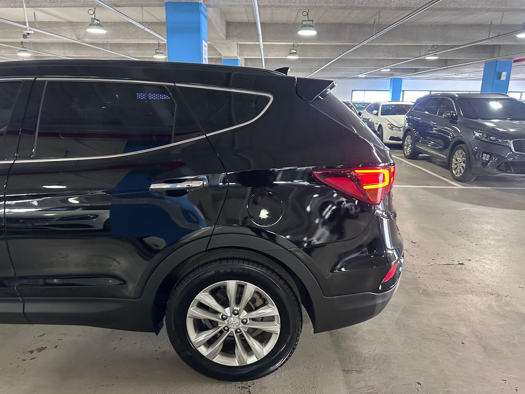 Hyundai Santa FE VIN: 