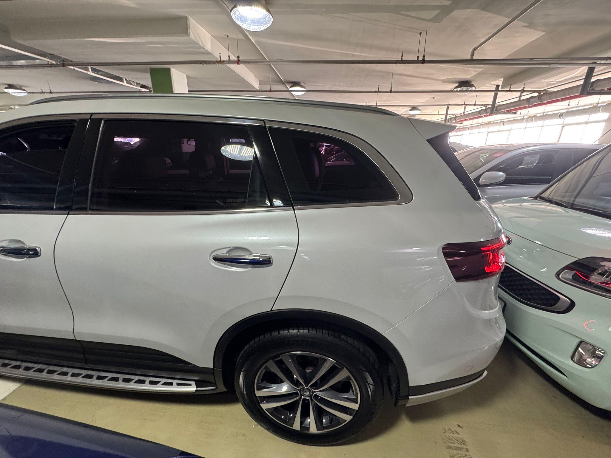 Renault Koleos VIN: 