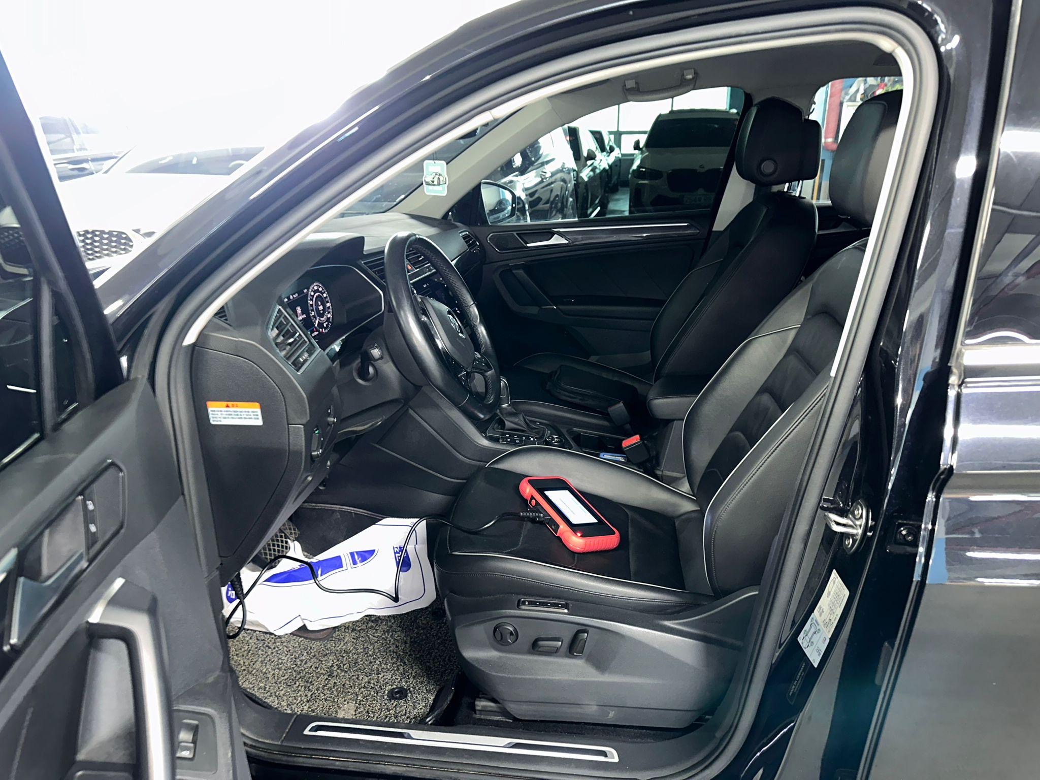 VW Tiguan 2.0 TDI Prestige 4 Motion VIN: 