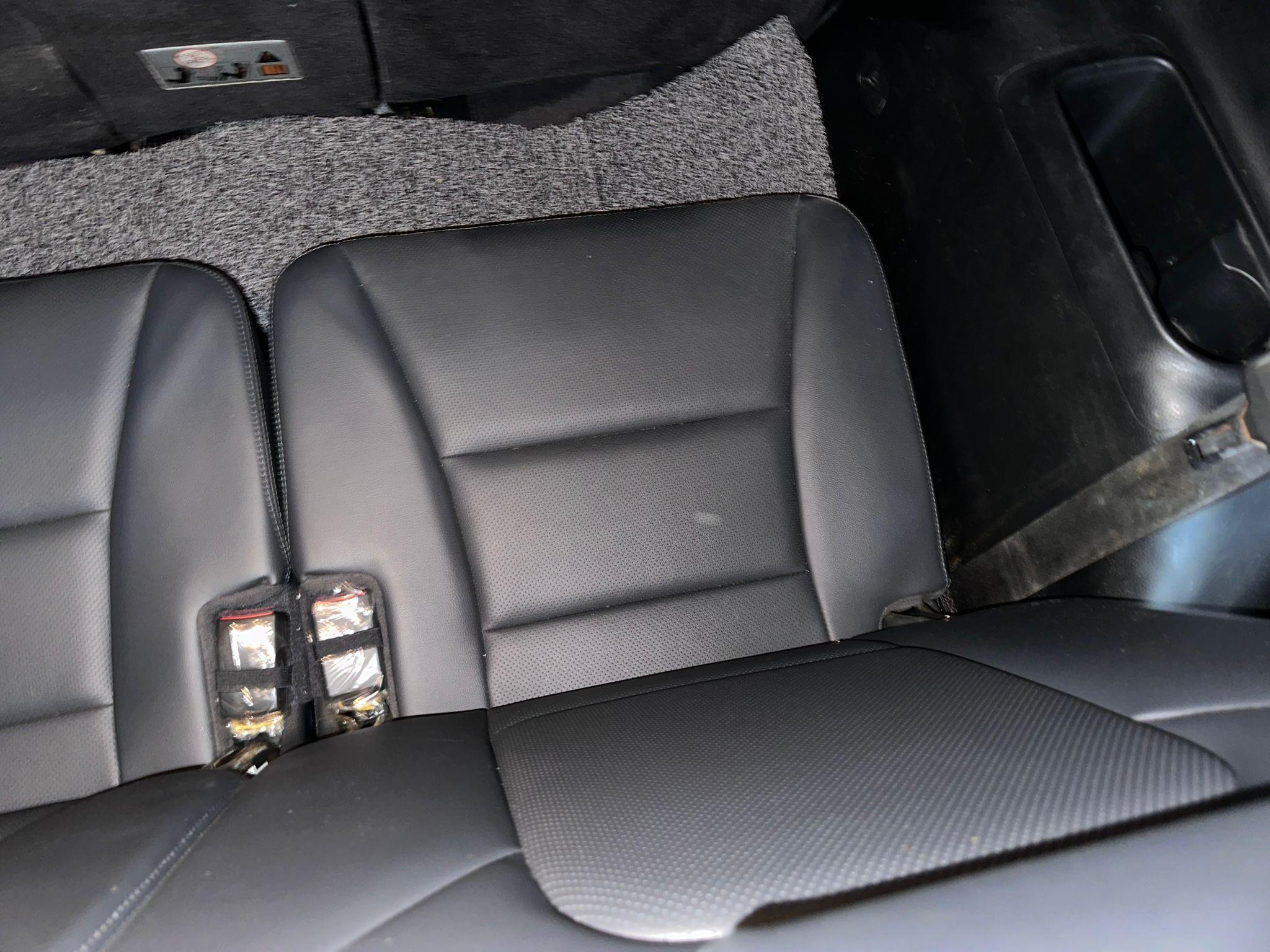 Hyundai Santa FE VIN: 