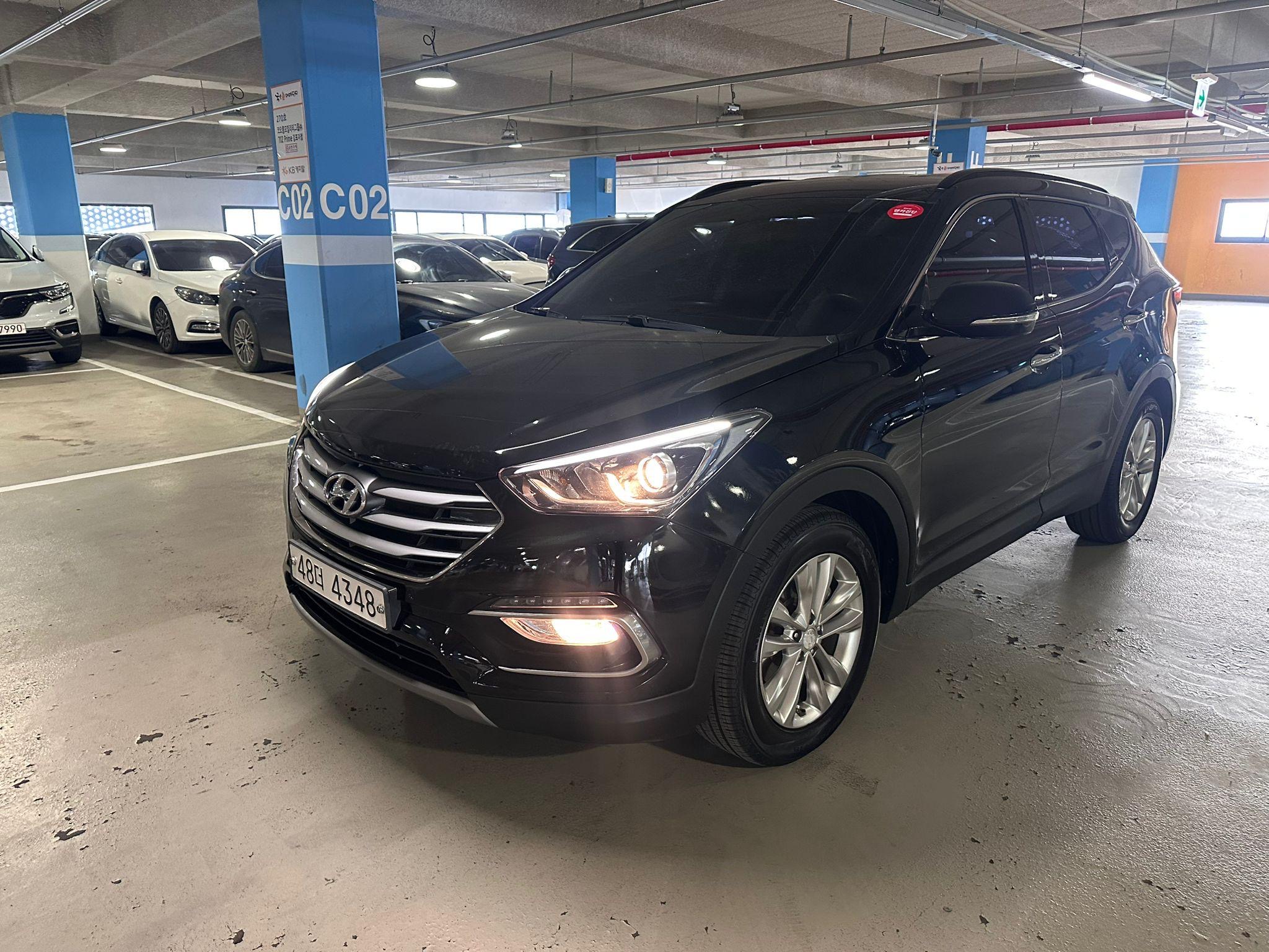 Hyundai Santa FE VIN: 