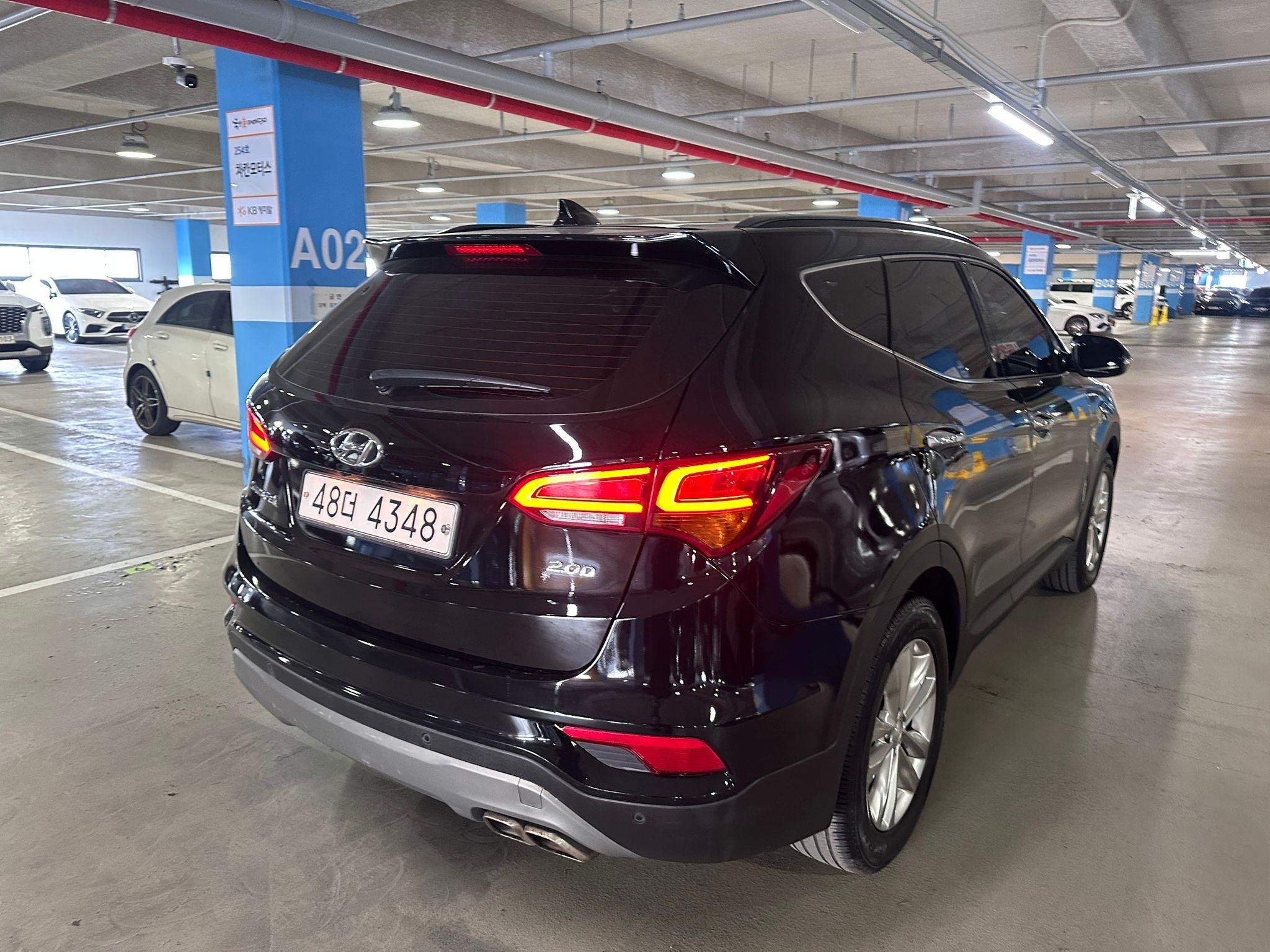 Hyundai Santa FE VIN: 