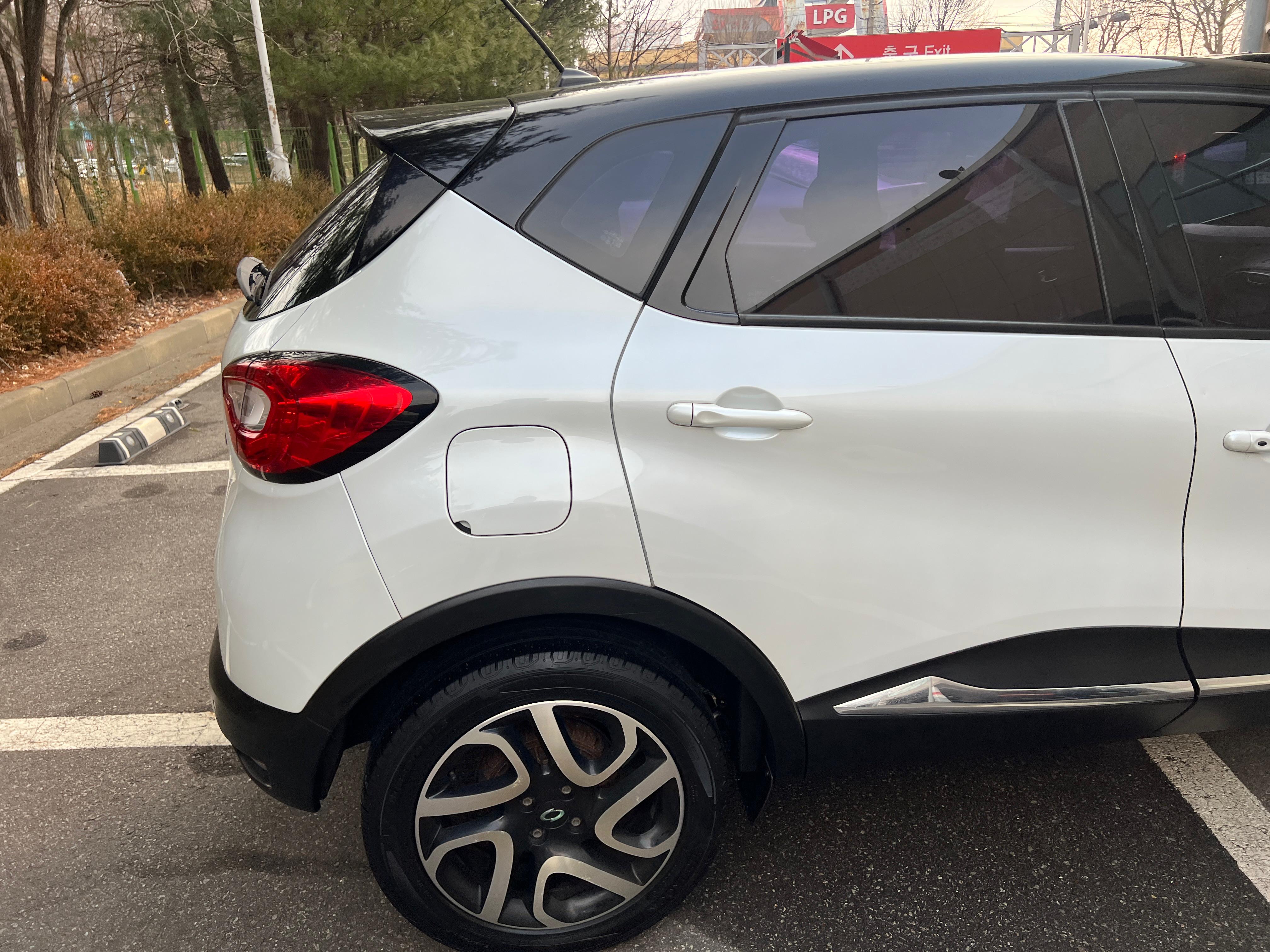 Renault Captur VIN: 
