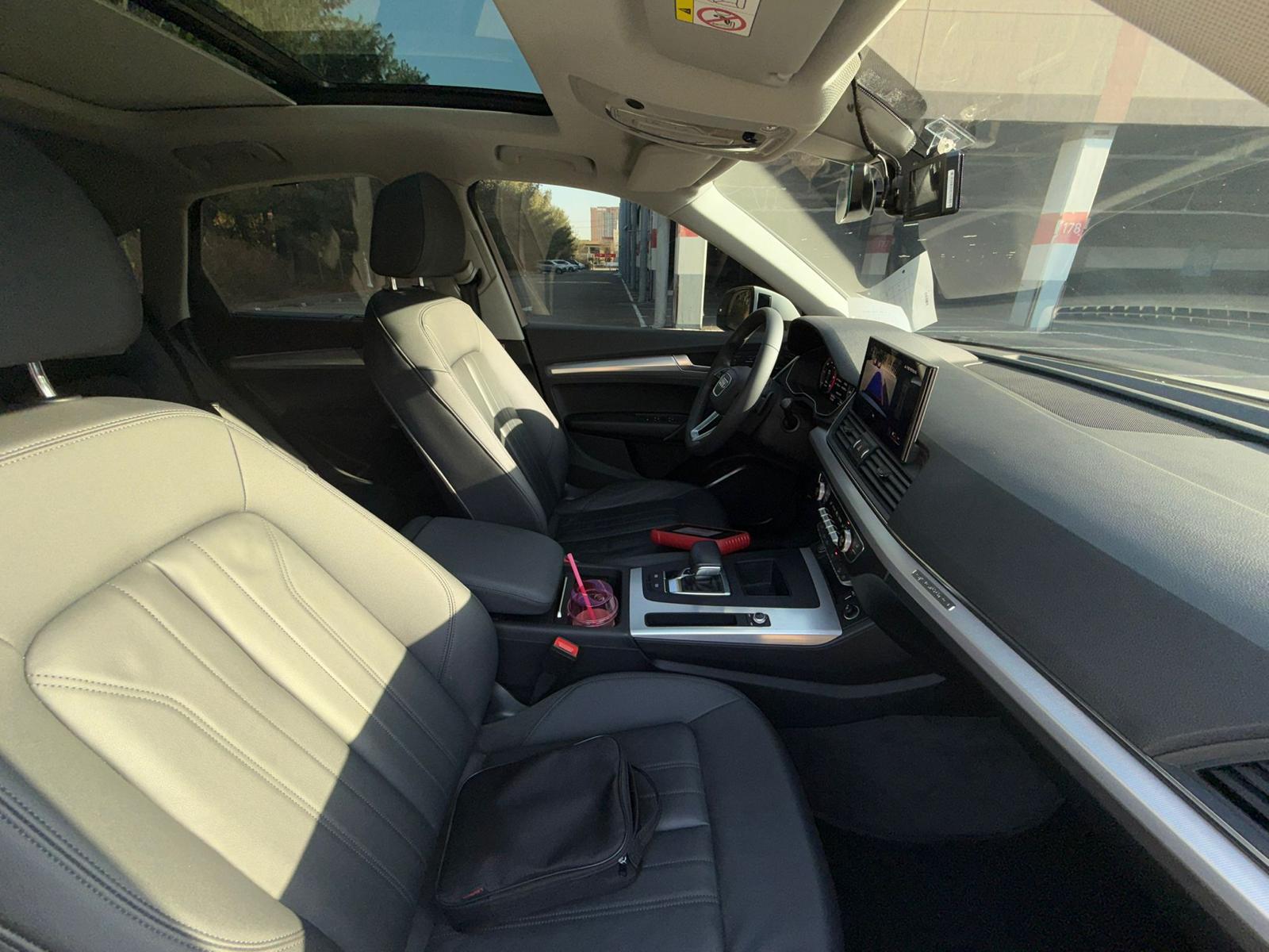 Audi Q5 40 TDI Sportback Quattro VIN: 