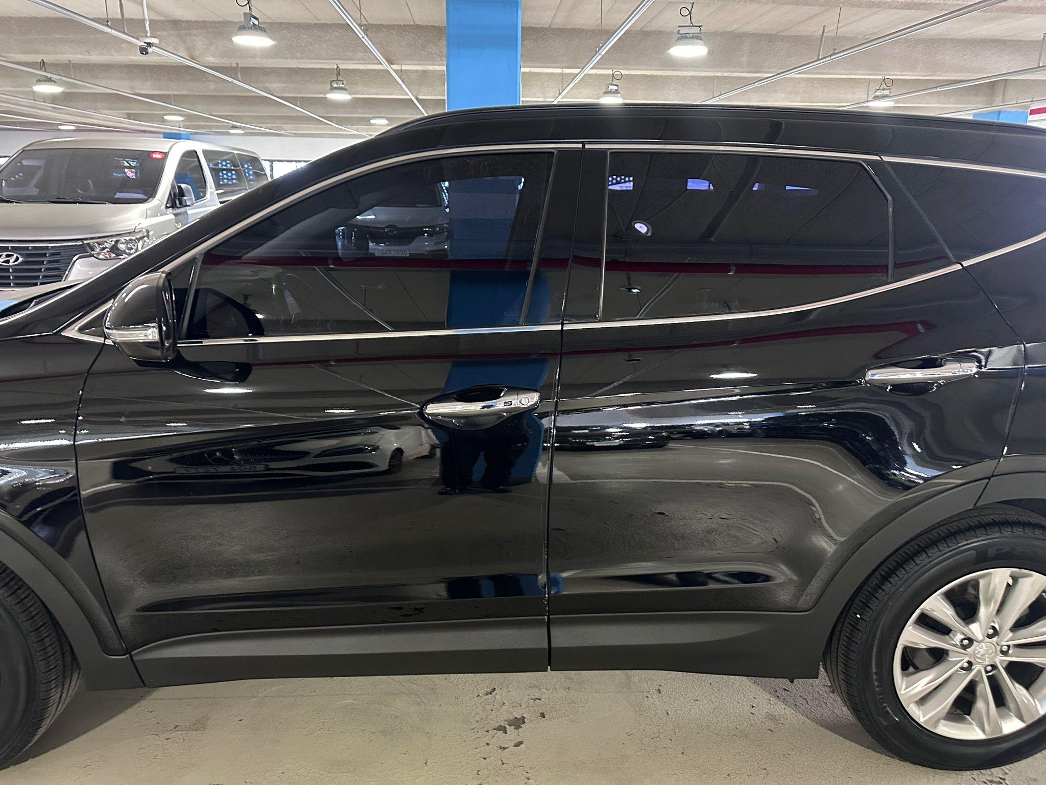 Hyundai Santa FE VIN: 