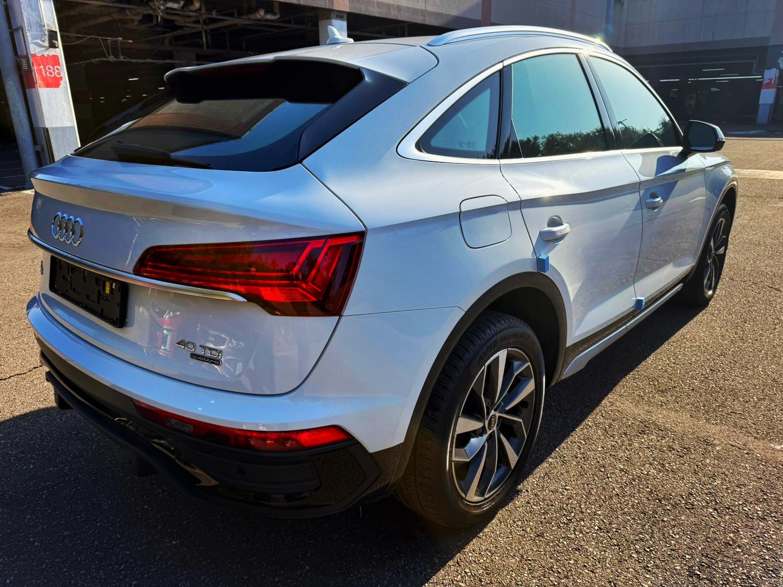 Audi Q5 40 TDI Sportback Quattro VIN: 